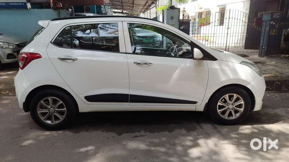 Hyundai Grand I10 Asta Option At, 2016, Petrol