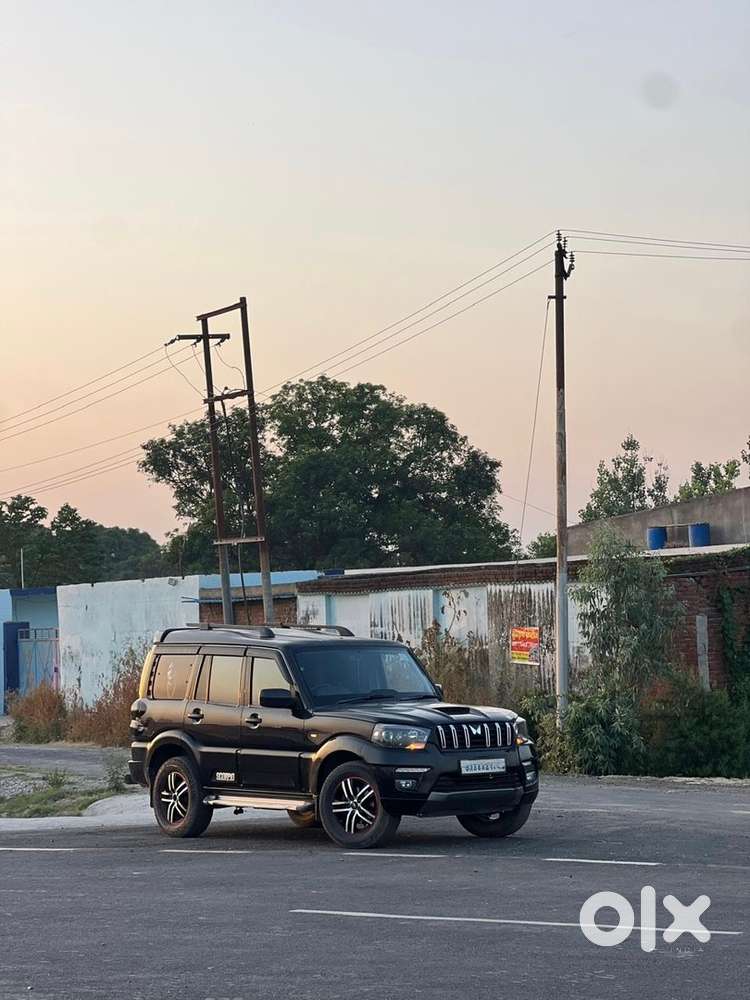 Mahindra Diesel Car 2028 Km Driven
