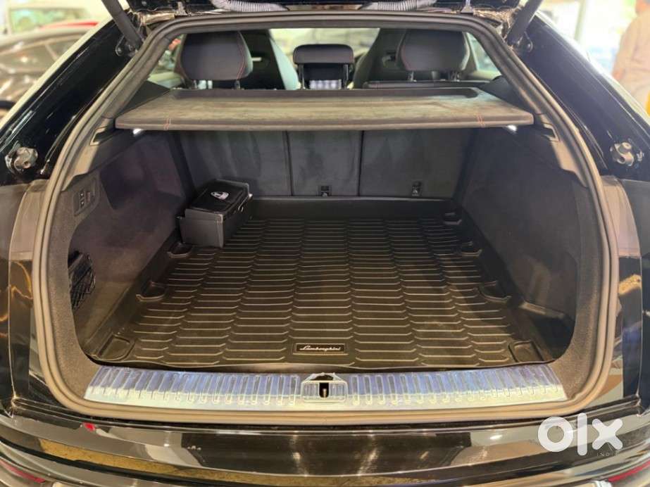 Lamborghini Urus V8, 2020, Petrol