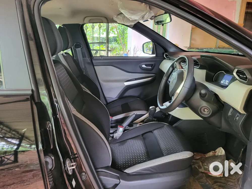 Nissan Magnite 2024 Petrol Amt 4000 Km Driven