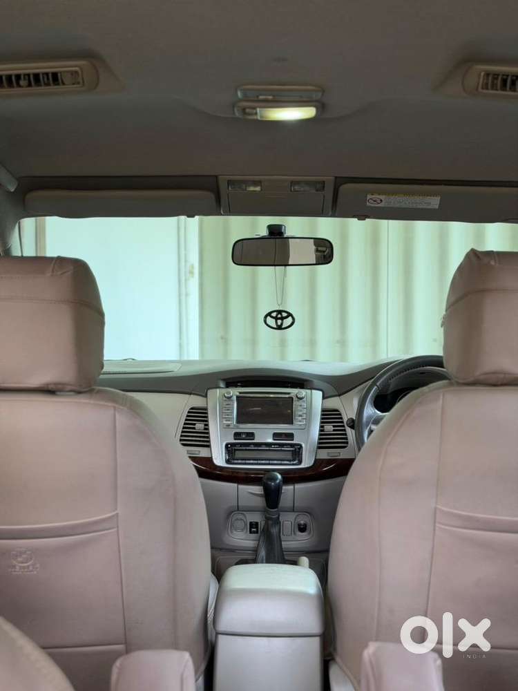 Toyota Innova 2012 Diesel Well Maintained