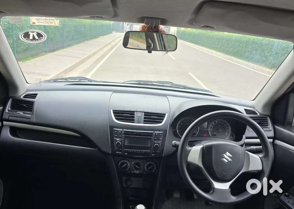 Maruti Suzuki Swift Vxi 1.2 Abs Bs-iv, 2015, Petrol