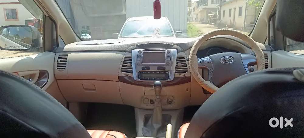 Toyota Innova 2014 Diesel 178000 Km Driven