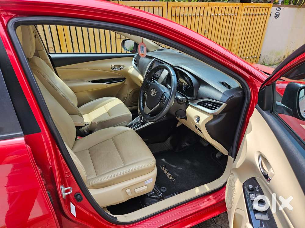 Toyota Yaris Vx Cvt, 2020, Petrol