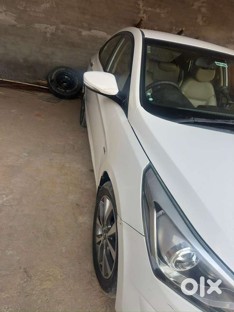 Hyundai Fluidic Verna 2015 Diesel Auto Well Maintained