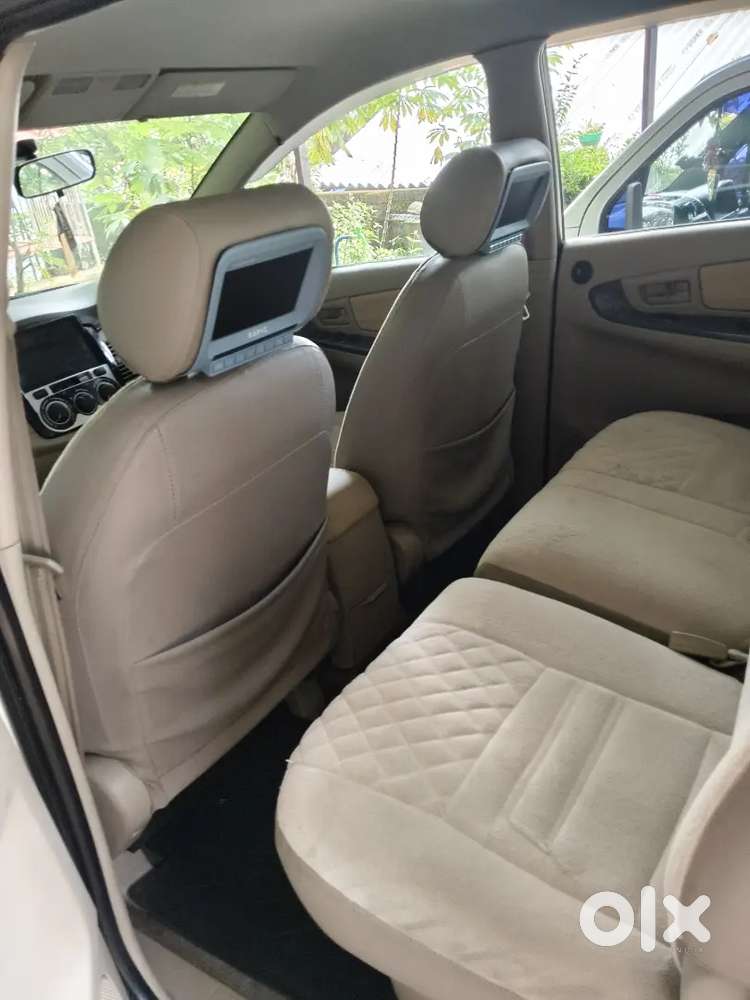 Army Officer Use Innova