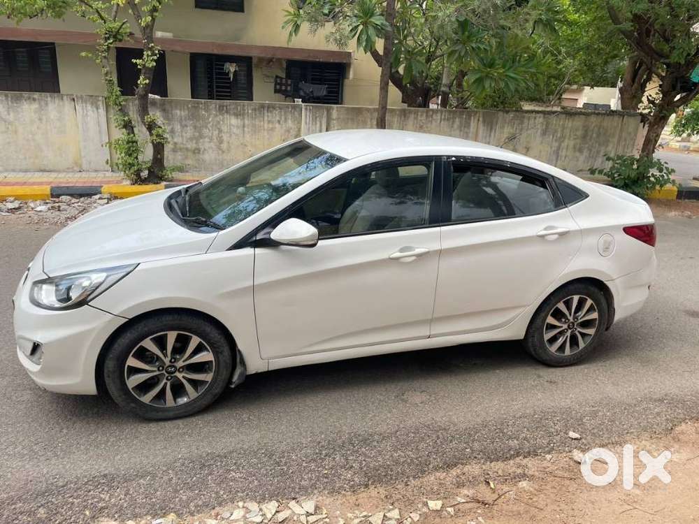 Hyundai Verna Fluidic 1.6 Crdi Sx Opt, 2013, Diesel