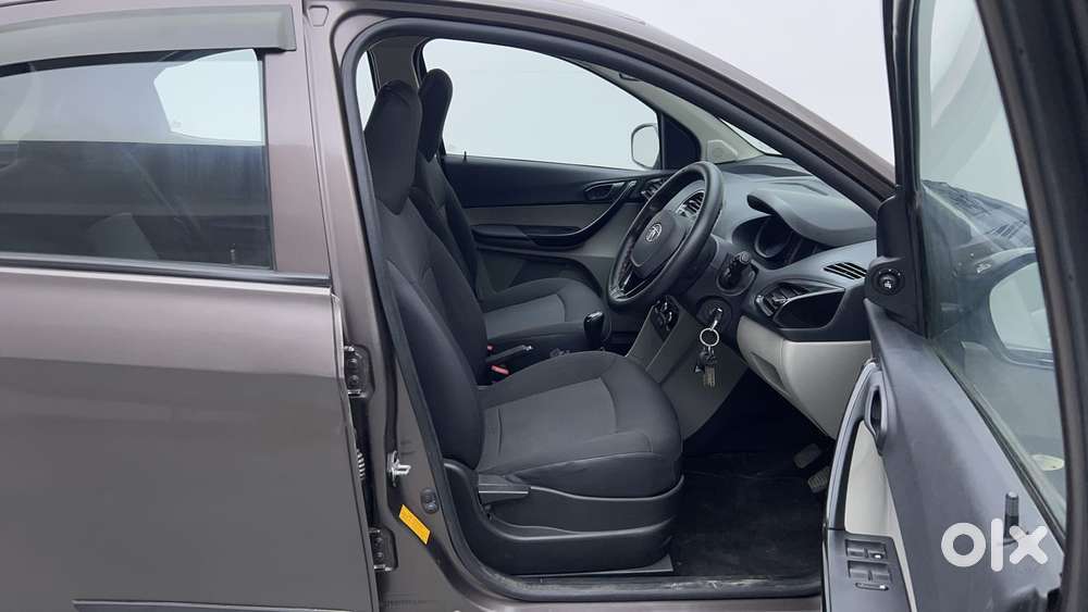 Tata Tiago 1.2 Revotron Xt, 2018, Petrol