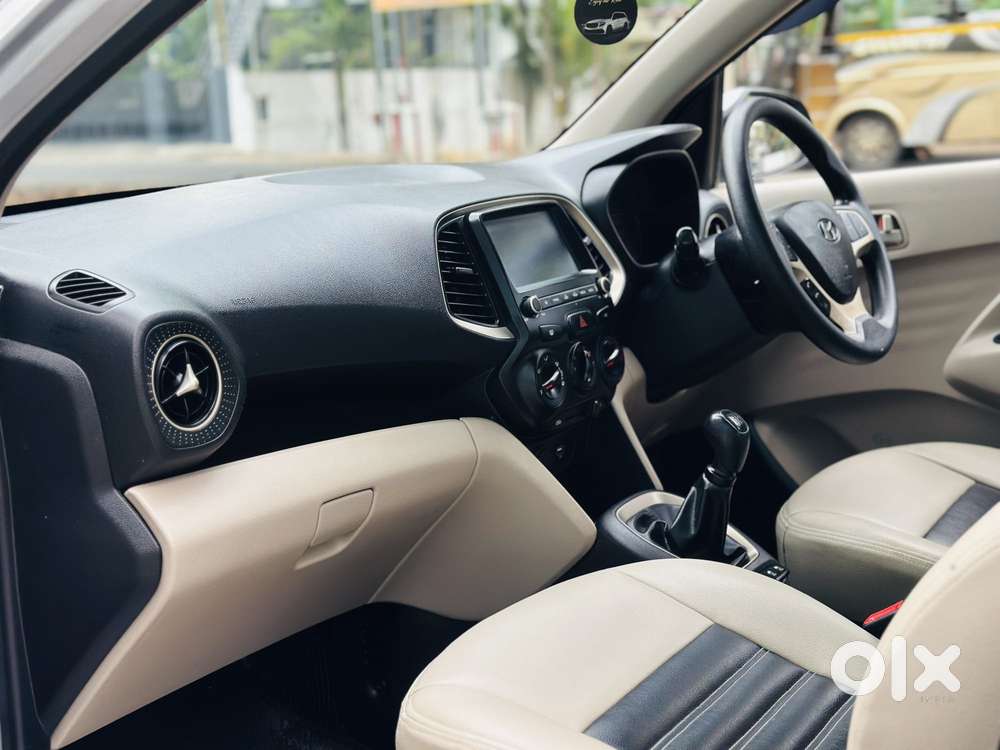 Hyundai Santro Asta, 2019, Petrol