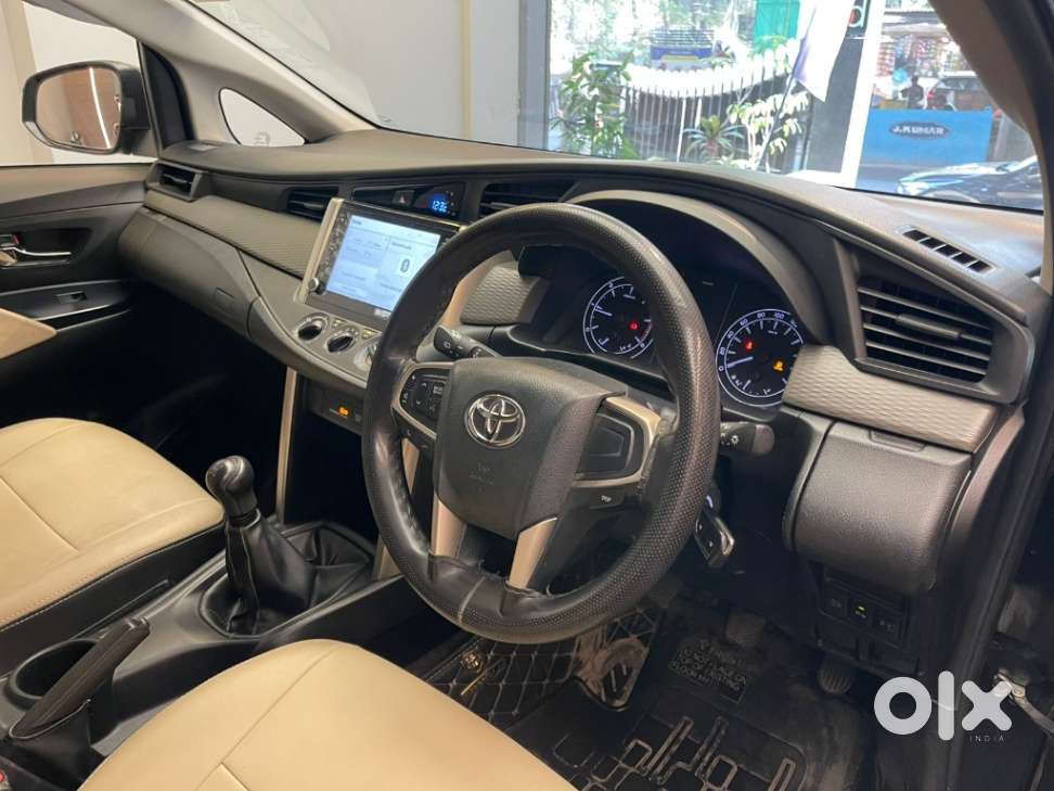 Toyota Innova Crysta [2020-ongoing] 2.4 Gx 8 Str, 2022, Diesel