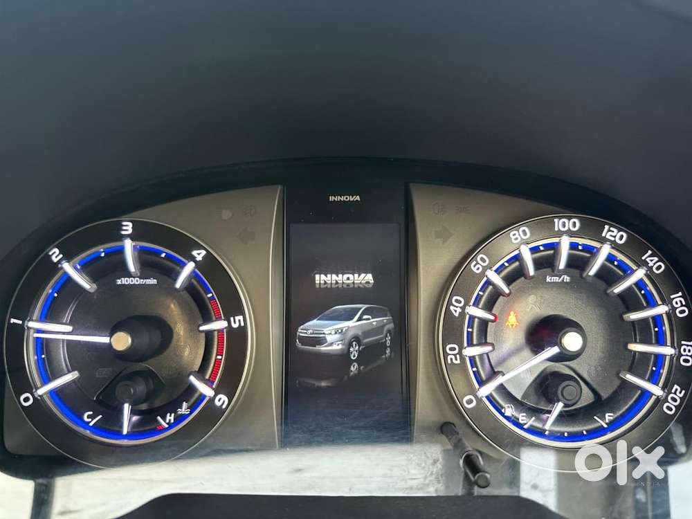 Toyota Innova Crysta 2.4 Vx Mt 8s, 2017, Diesel