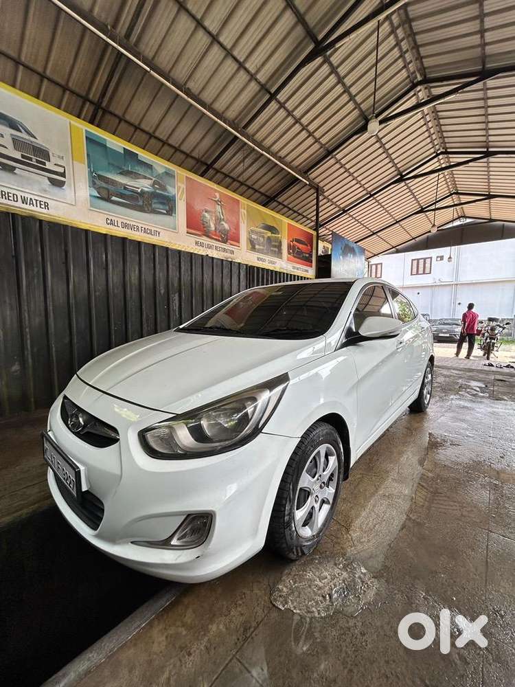 Hyundai Verna 2012 Diesel 131000 Km Driven