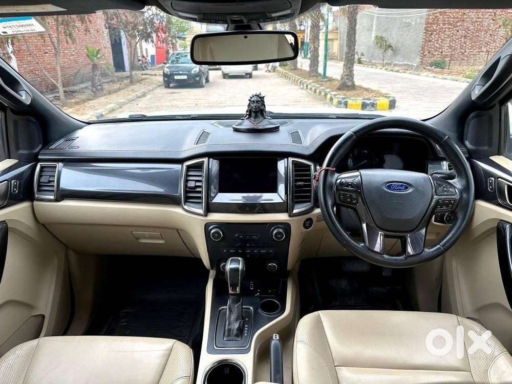 Ford Endeavour Titanium 4x2, 2021