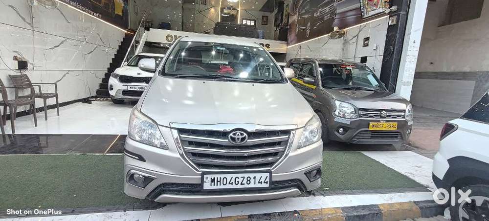 Toyota Innova 2.5 Vx 8 Str Bs-iii, 2015, Diesel