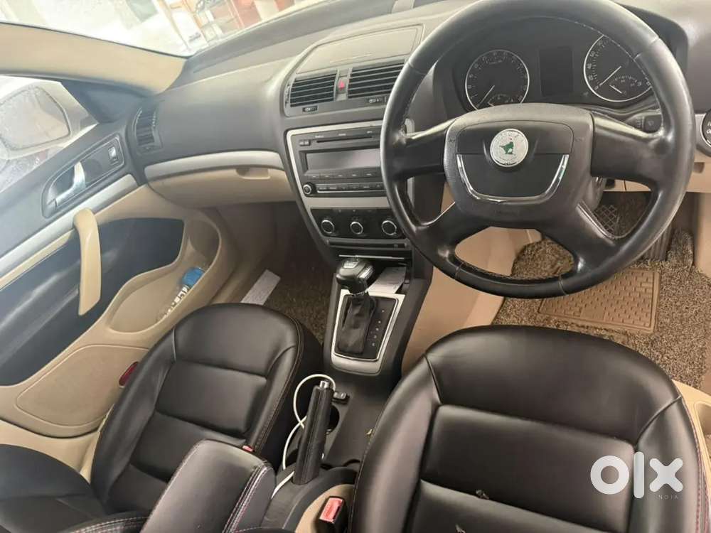 Skoda Laura 2.0 Elegance 2011