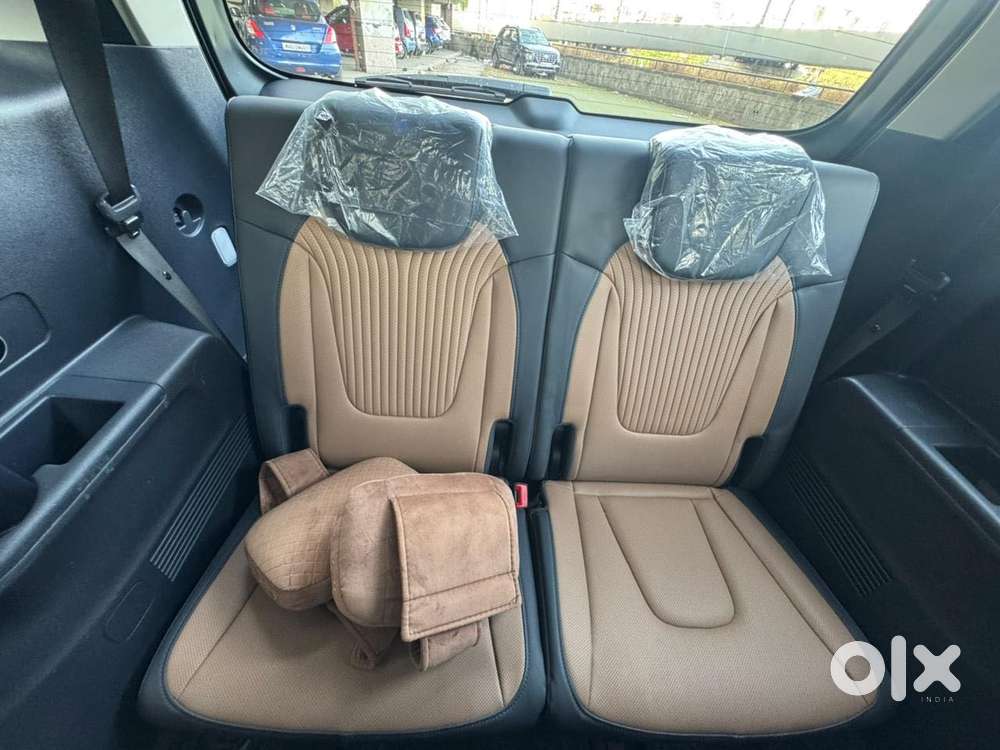 Hyundai Alcazar Platinum, 2025, Petrol