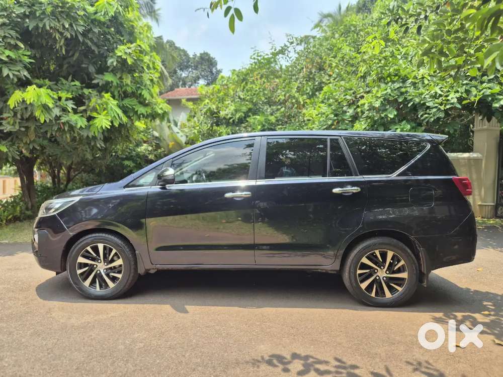 Toyota Innova Crysta 2022 2.4z