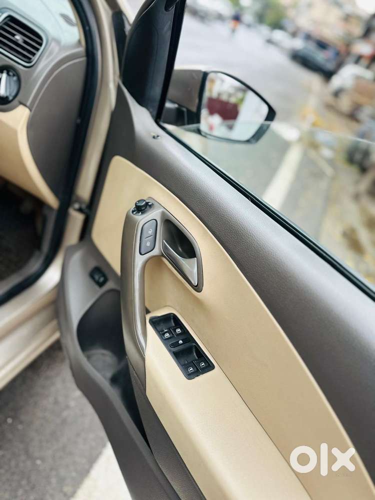 Volkswagen Vento 1.2 Tsi Highline At, 2016, Petrol