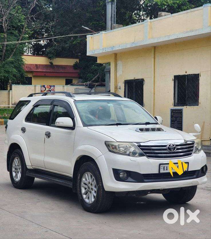 Toyota Fortuner [2021-ongoing] 2.8 2wd Diesel Mt, 2012, Diesel