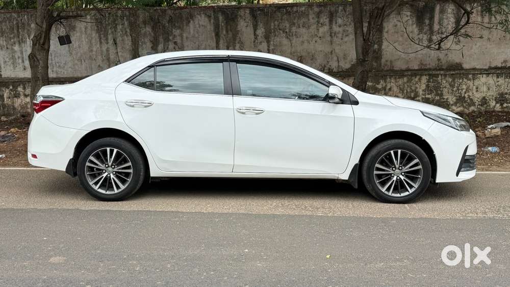 Toyota Corolla Altis 2017