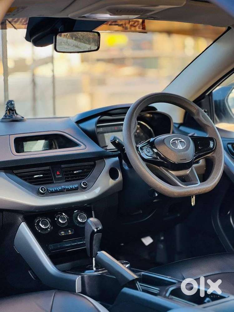 Tata Nexon 1.2 Revotron Xma Amt (s), 2022, Diesel