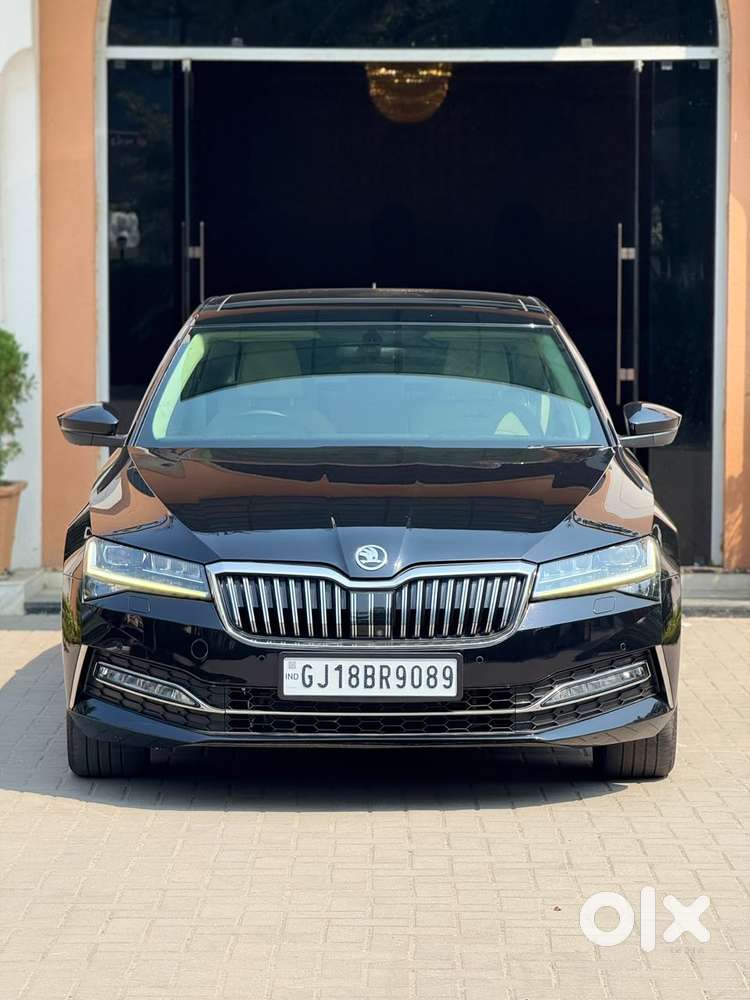 Skoda Superb 2.0 L&k Tsi At, 2022, Petrol
