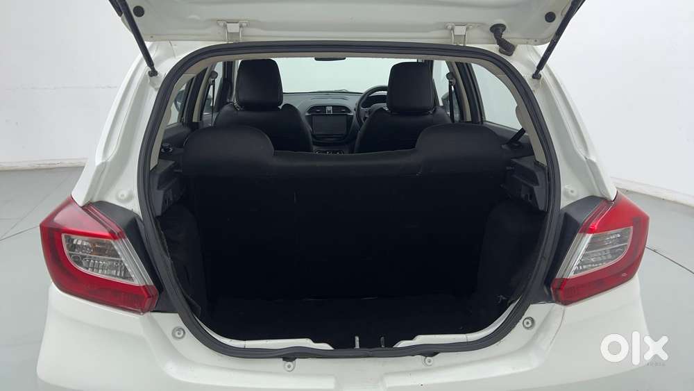 Tata Tiago Xe, 2019, Petrol