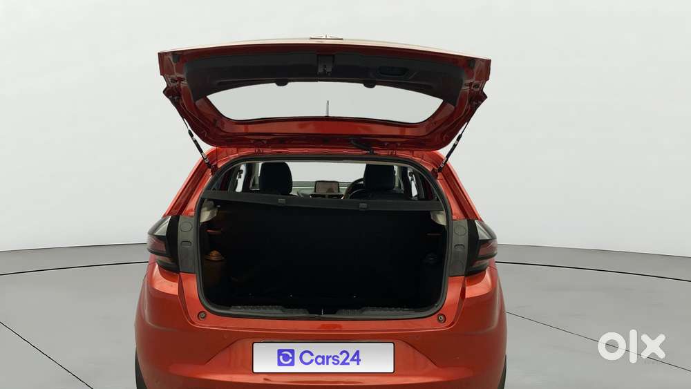 Tata Altroz 1.2 Xt, 2022, Petrol
