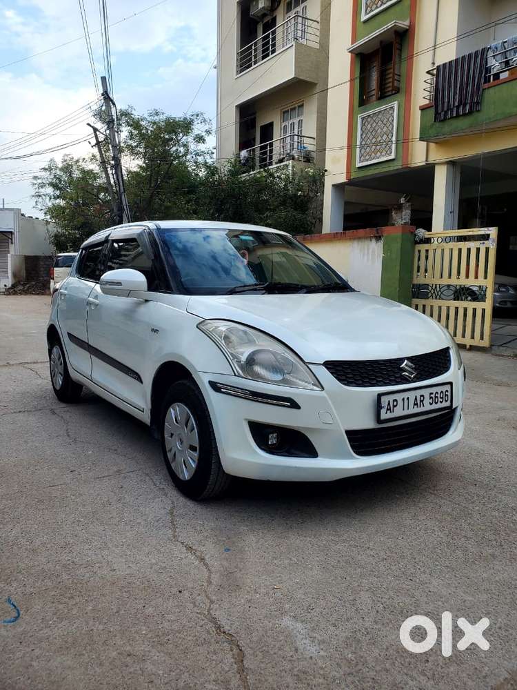 Maruti Suzuki Swift 2011-2014 Vxi, 2013, Petrol