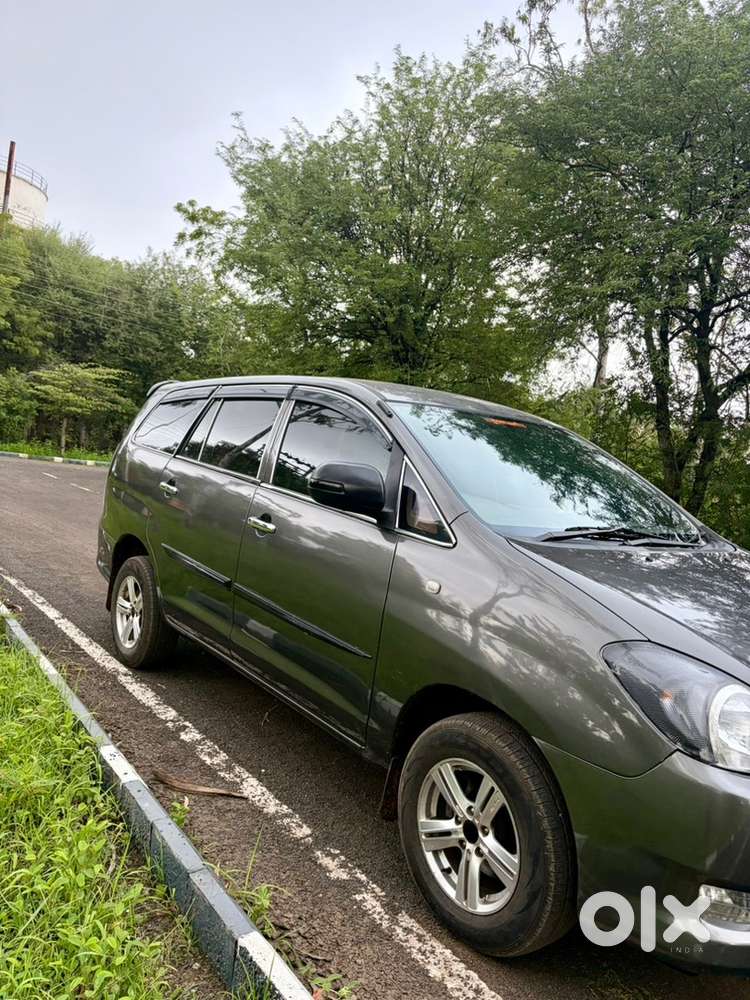 Toyota Innova 2010 Diesel Top Condition