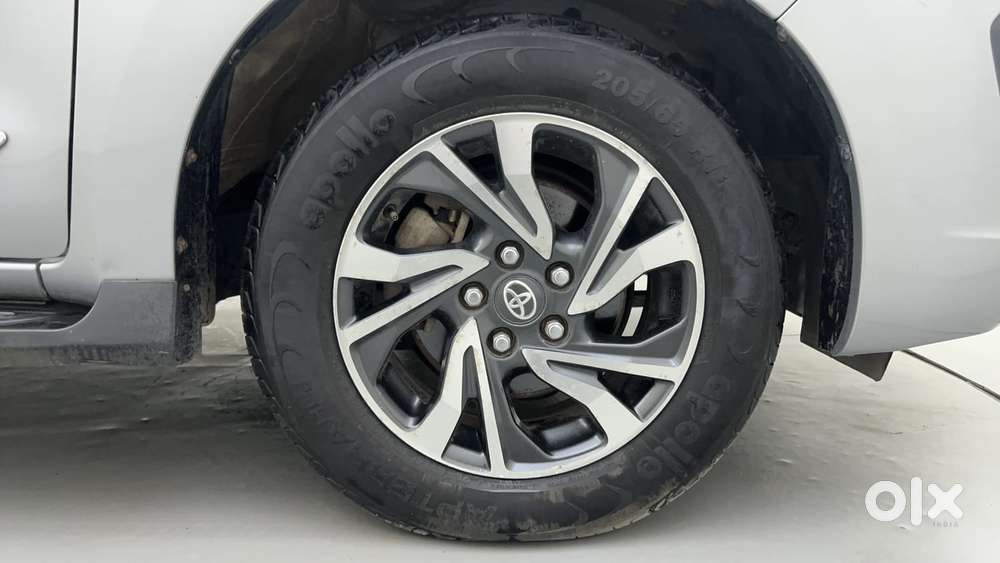 Toyota Innova Crysta [2020-ongoing] 2.7 Gx At 7 Str, 2022, Petrol