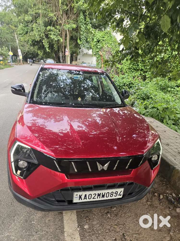 Mahindra Xuv 3xo Petrol Mx2 Pro Auto,2024 Dec Regd, Just 6200 Kms Run.