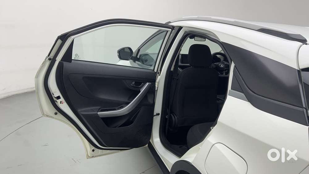Tata Nexon 1.2 Revotron Xma Amt (s), 2021, Petrol