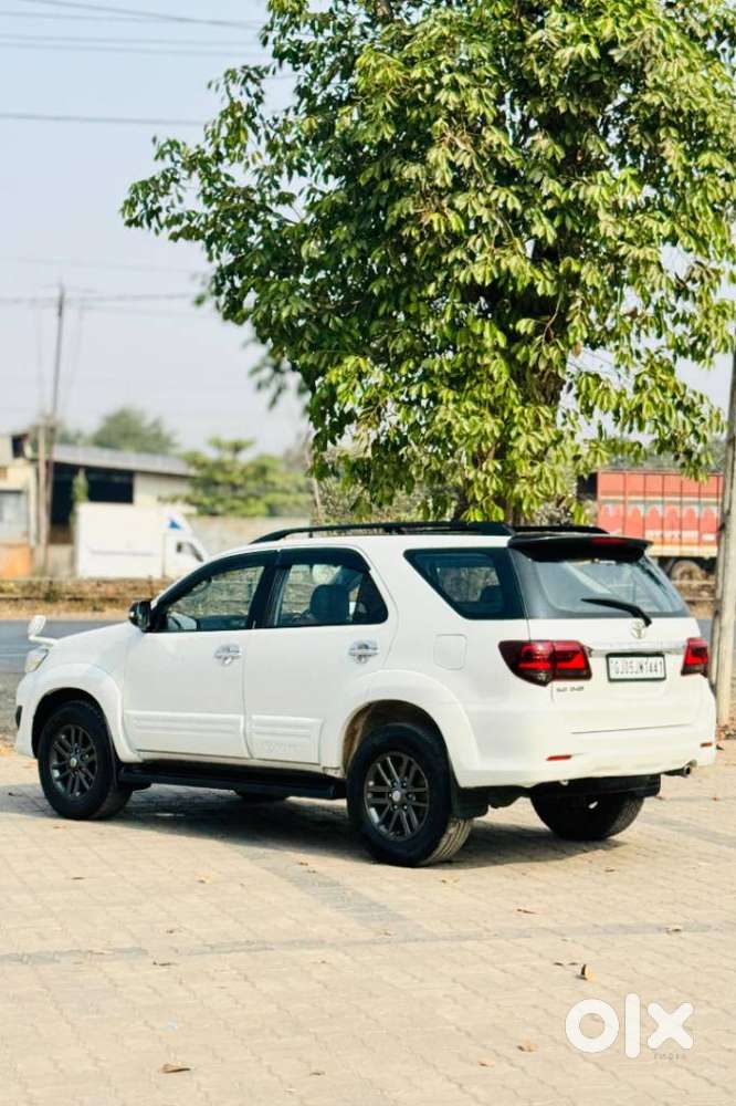 Toyota Fortuner 4x4 At, 2015, Diesel
