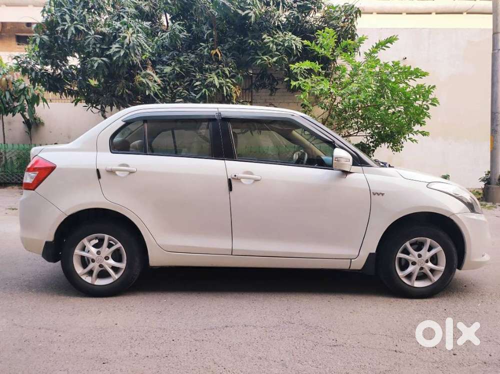 Maruti Suzuki Swift Dzire 1.2 Vxi Bsiv, 2015, Petrol
