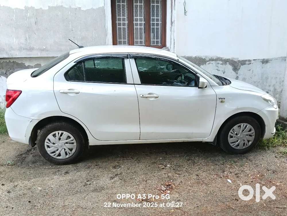 Maruti Suzuki Dzire 2018 Petrol 98700 Km Driven