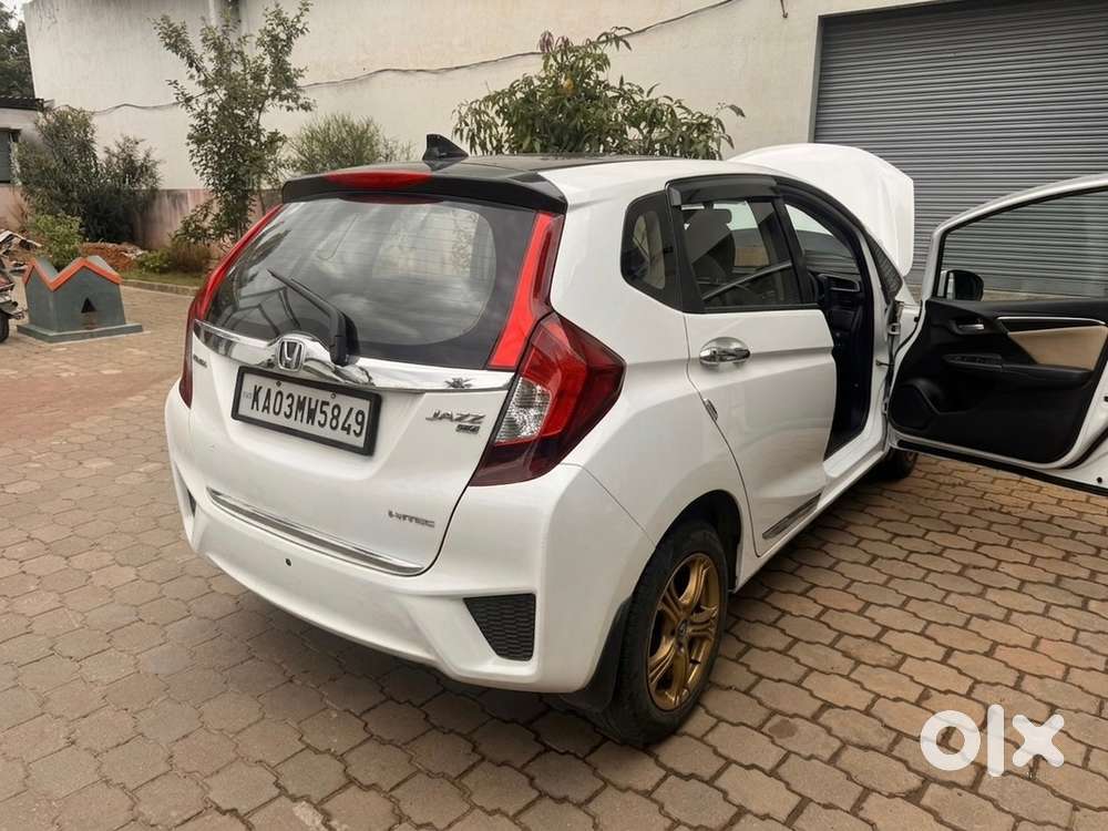 Honda Jazz 2015 Diesel Well Maintained