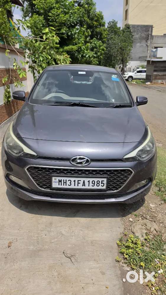 Well-maintained I20 Sportz Vtvt, Serviced, Clean, All Docs Clear.