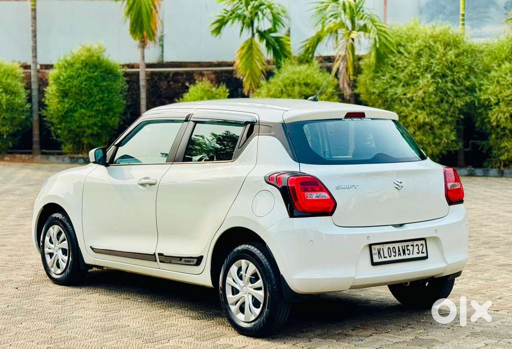 Maruti Suzuki Swift Vxi 1.2 Abs Bs-iv, 2023, Petrol