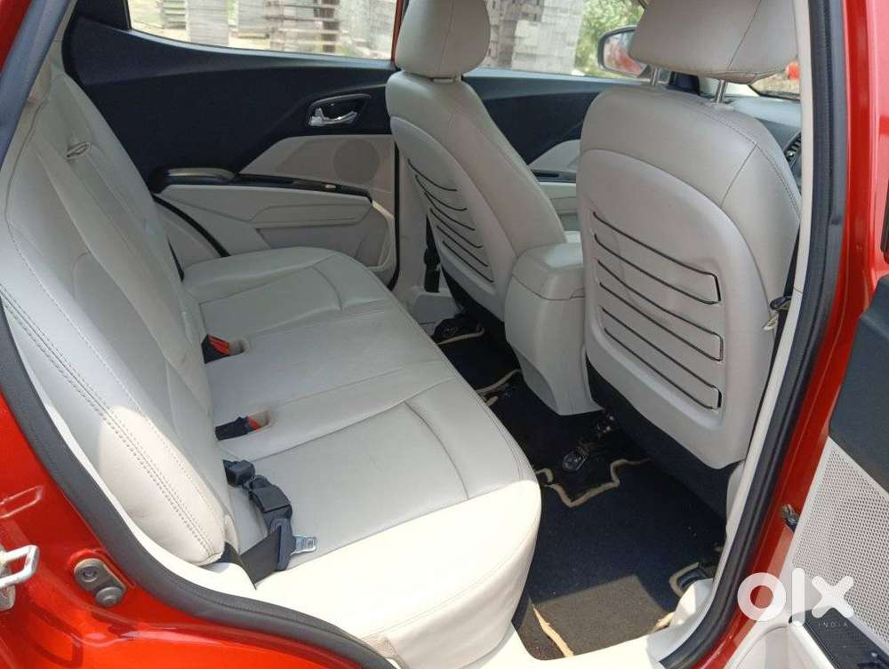 Mahindra Xuv300 W8 Option, 2020, Petrol