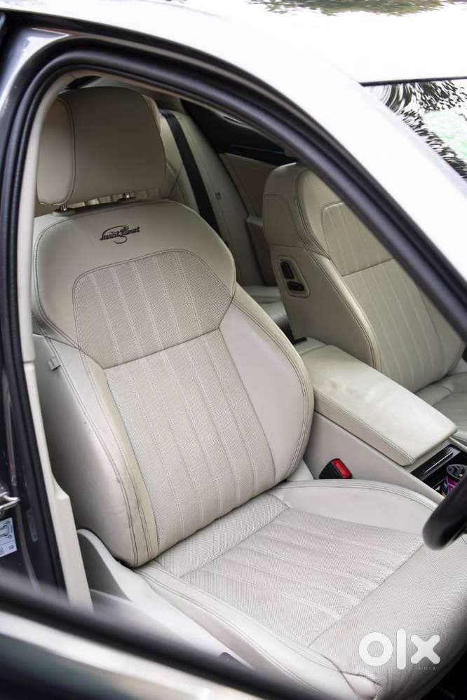 Skoda Superb Laurin And Klement 1.8, 2023, Petrol