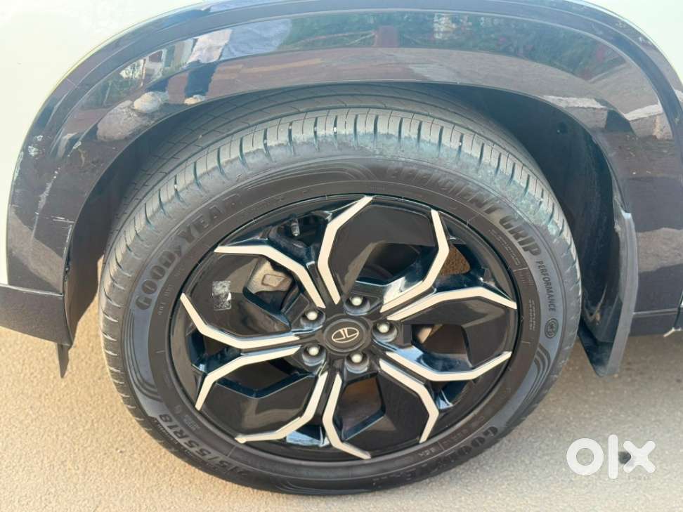 Tata Curvv Creative Plus S 1.2 Revotron Petrol 7dca, 2024, Petrol