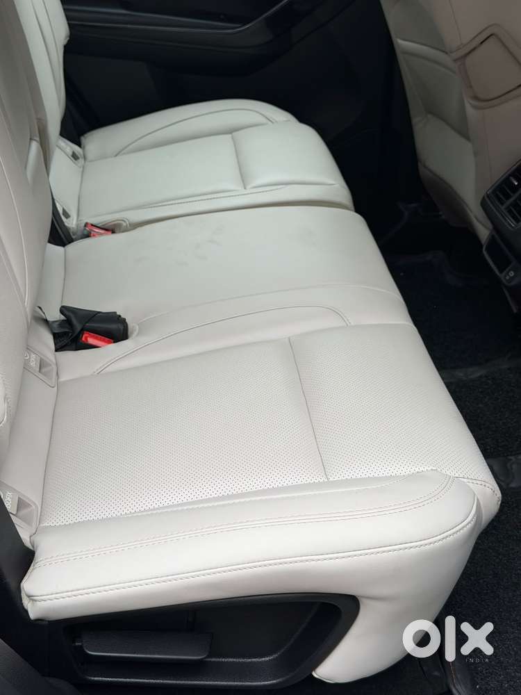 Mahindra Xuv700 2.2 Ax 5 Diesel Mt 7 Str, 2024, Diesel