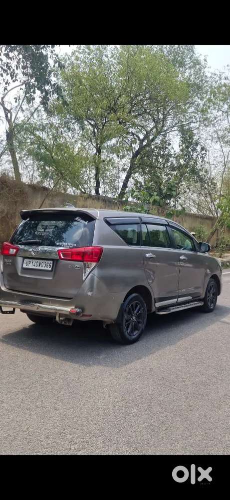 Innova Crysta Vx 2018  All Orignal  Manual