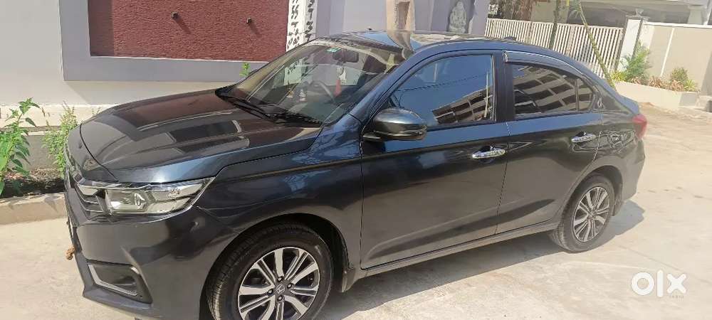 Honda Amaze Petrol Manual 2024 Variant