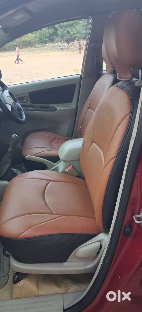 Toyota Innova 2.5 Z Diesel 7 Seater, 2012, Diesel