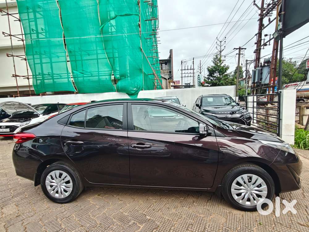 Toyota Yaris G Cvt, 2019, Petrol