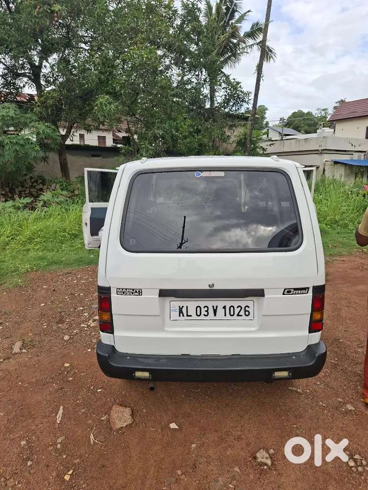 Maruti Suzuki Omni 2011