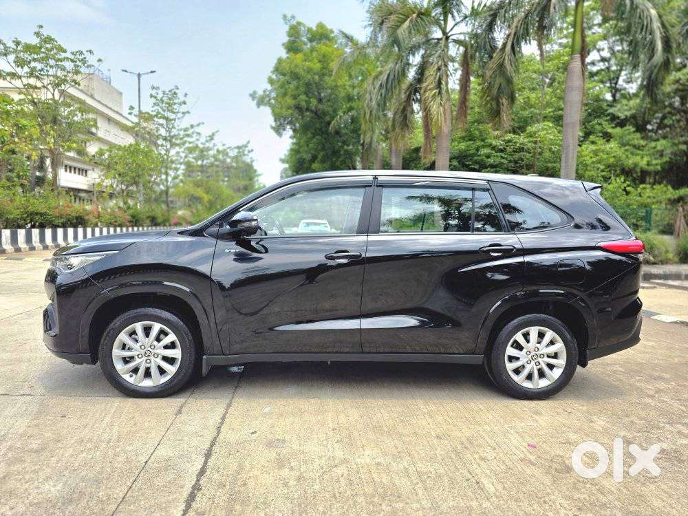 Toyota Innova Hycross 2.0 Vx Hybrid 8 Str, 2025, Petrol