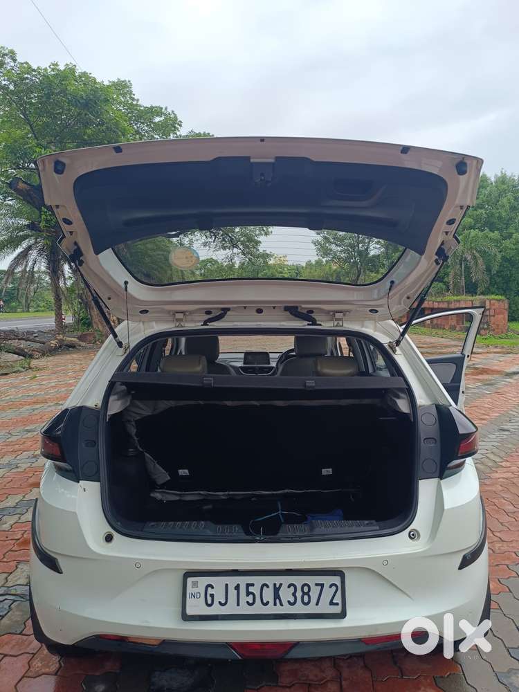 Tata Altroz Xz, 2020, Petrol